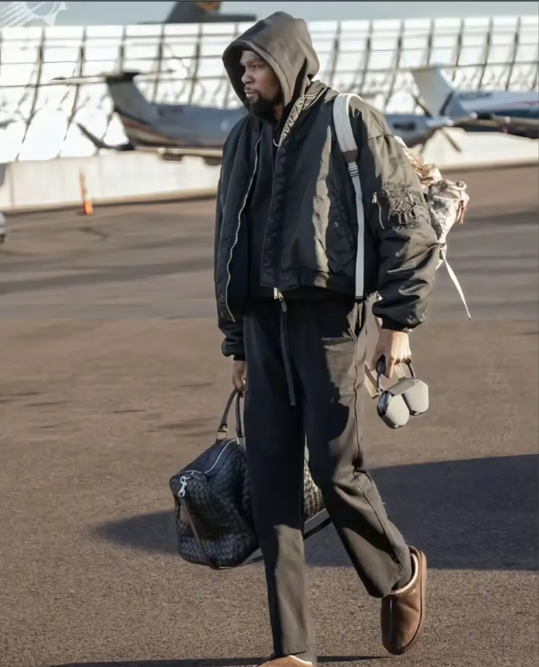 我们的观点, 分释放杜兰